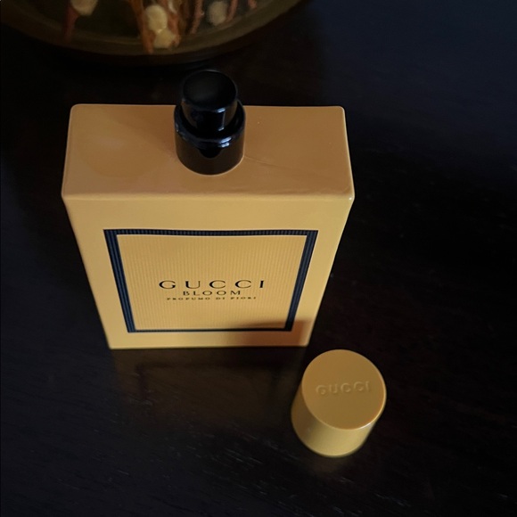 Gucci Bloom Profumo di Fiori - Picture 2 of 3